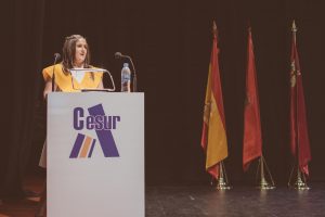 Dña. Silvia Garcia en representación de la Promoción 2014/2016.