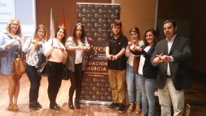 Participantes de Cesur Murcia y Presidente de la Asociación D`Genes