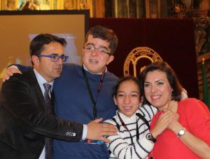 Cesar y Elisa con D. Juan Carrión y Dra. Encarna Guillén.