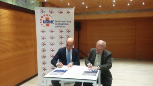 Acuerdo D. José Tomás Candel, director de CESUR Murcia y Dr. Pedro Hernández Jiménez, presidente UMHC.