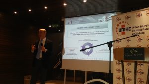 D. José Tomás Candel, director de CESUR Murcia, explica a la UMHC los beneficios de la FP DUAL.