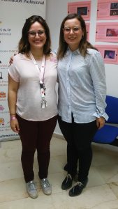 Eloisa de Velasco, Coordinadora Departamento de Sanidad de CESUR Murcia, junto a MarinaCosta, Trabajadora Social de la Asociación Española contra el Cáner de Mama.
